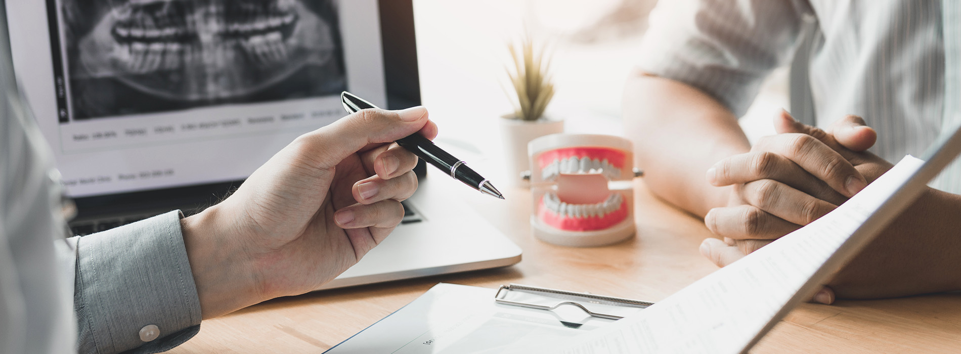 Valley Village Oral Surgery Associates | Emergency Treatment, Implant Dentistry and General Anesthesia
